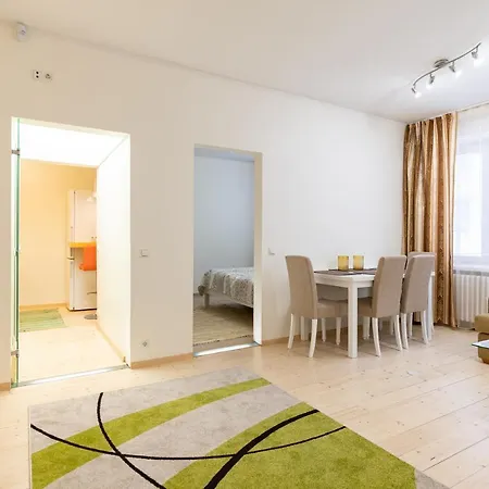 Apartment Roosikrantsi 21 Bright